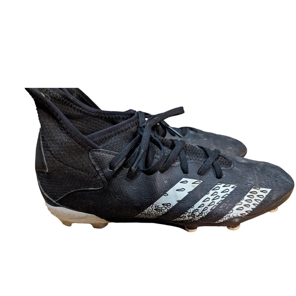 Adidas Predator Soccer Cleats, Youth/Men's 5 1/2, Women's 6 1/2, EGU